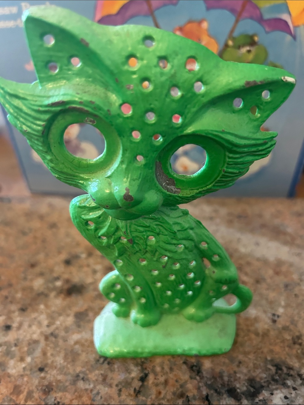 Vintage, metal earring holder, Green Decorative Cat Figurine